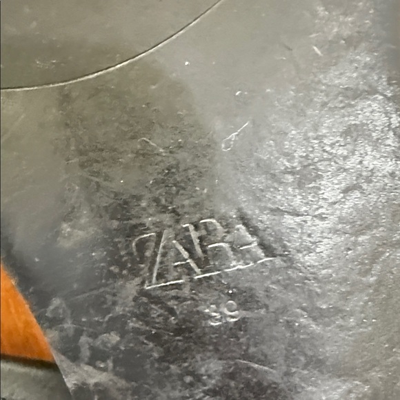 Zara Black Loafers with Gold Detailing - Picture 5 of 7